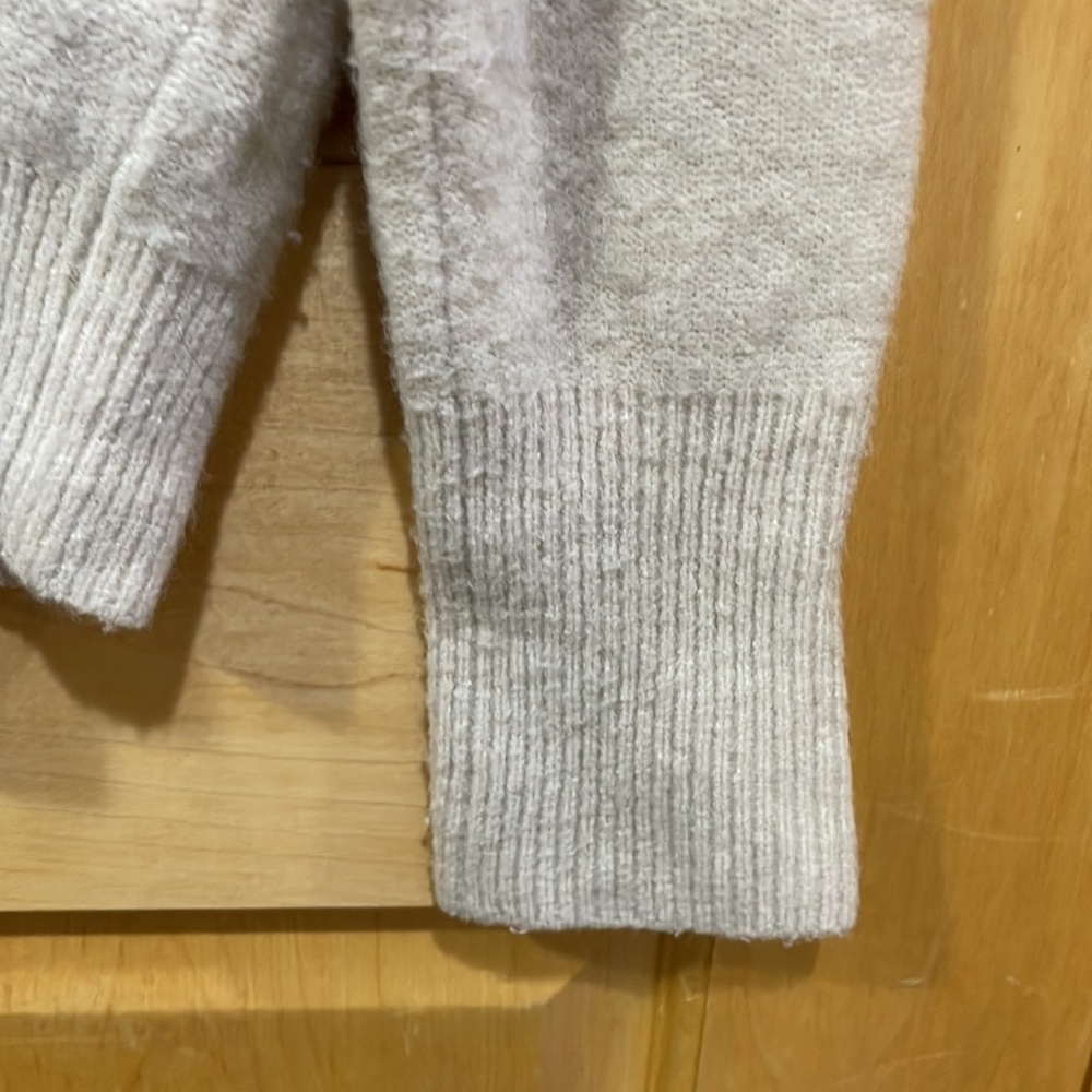 Ann Taylor beige sweater Scion’s neck size S - Picture 14 of 16